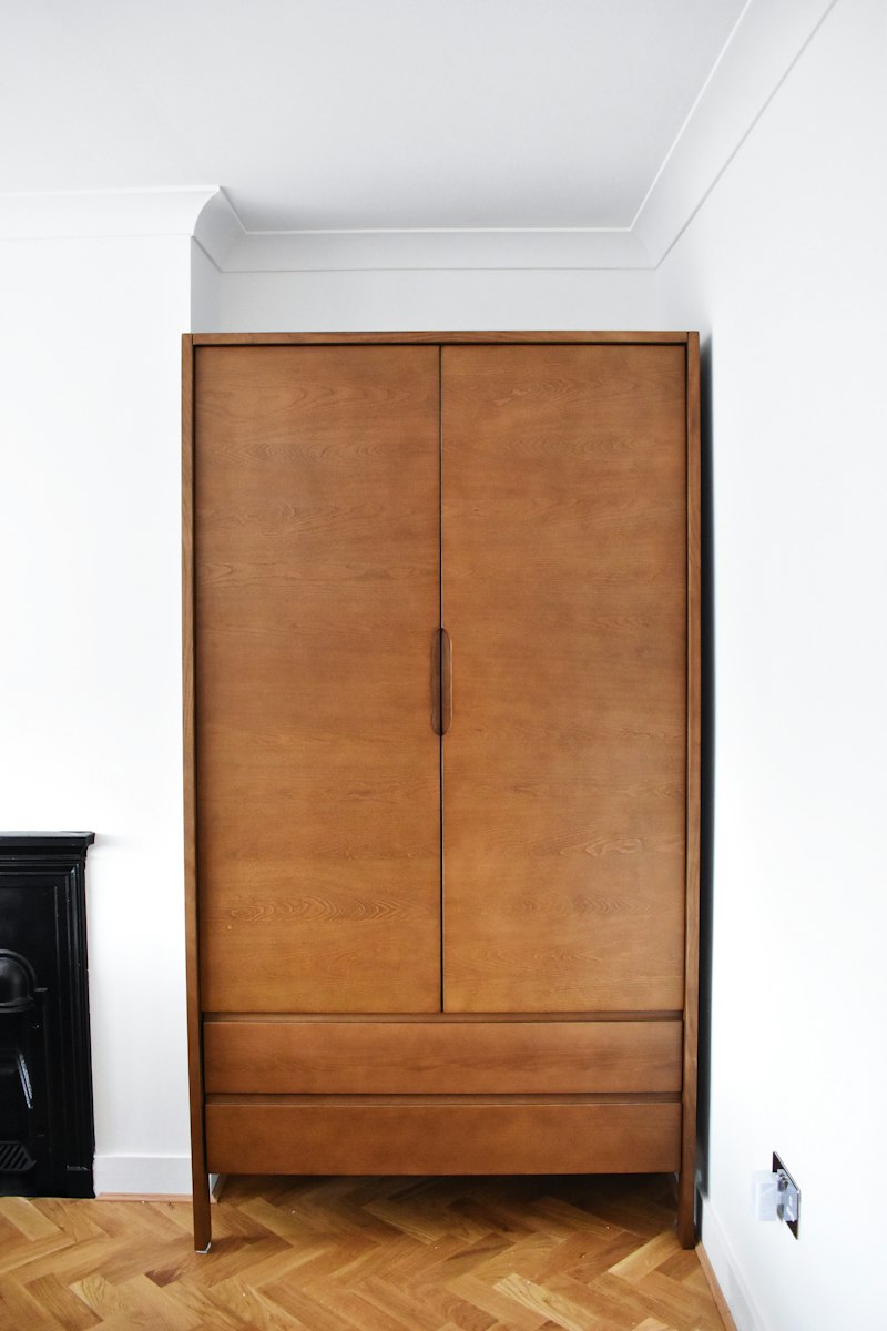 Wardrobes & Storage